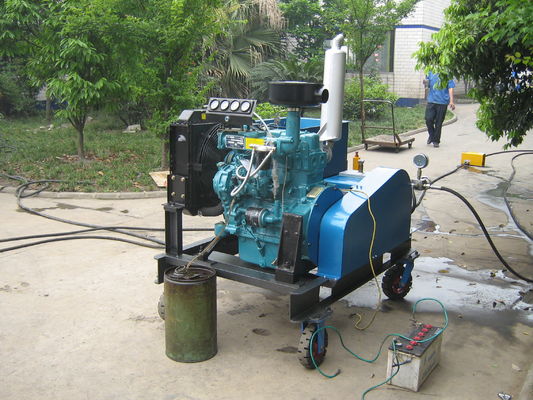 30kw 1000 Bar Water Blaster Machine Hydroblast Pressure Washer เครื่องยนต์ดีเซลไดรฟ์