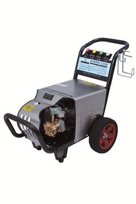 เครื่องล้างรถแรงดันสูงสามเฟสเชิงพาณิชย์แบบพกพา 180bar 4KW