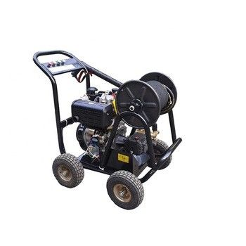 7.5kw 250Bar เครื่องซักผ้ารถยนต์เพื่อการพาณิชย์แบบพกพาแรงดันสูง 3600psi