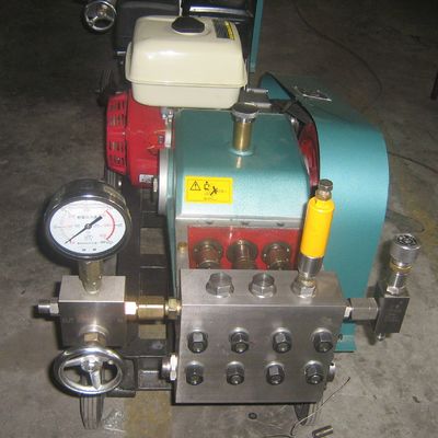 เครื่องทําความสะอาดแรงดันสูง 750bar เครื่องทําความสะอาดไฮโดรเจ็ต 7.5kw